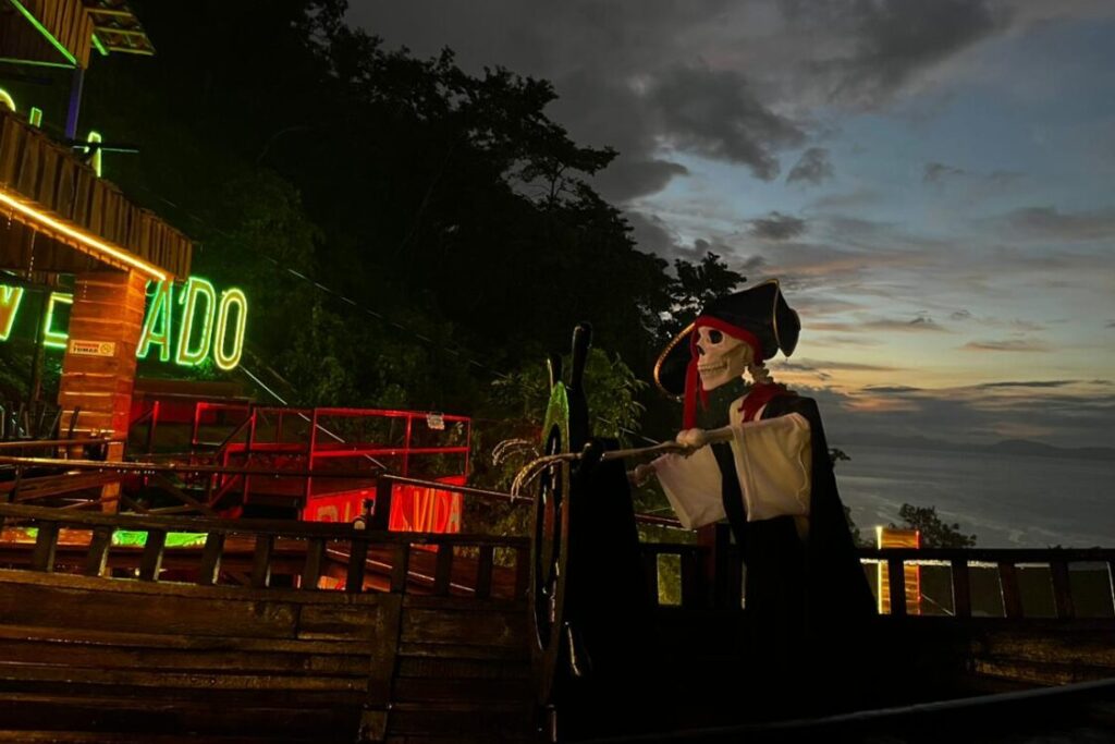 Isla Venado Costa Rica-Zona de Piratas